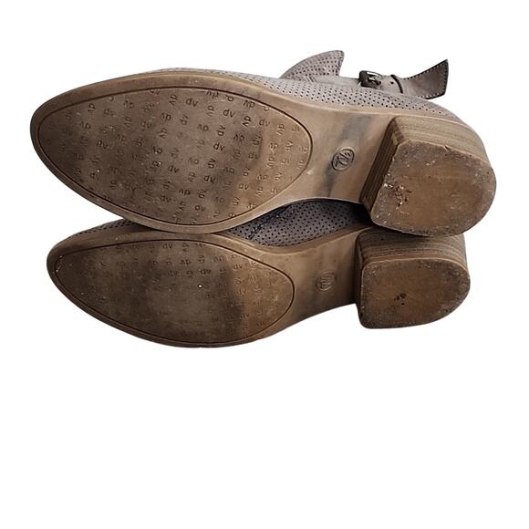 Dolce Vita Size 7.5 Tan Booties - Picture 6 of 8